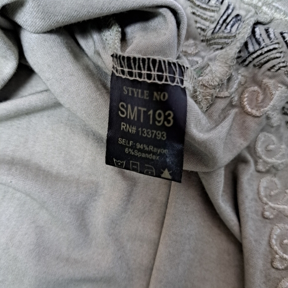 𝅺POL‎ Boho Embroidered Top - Picture 7 of 9